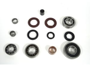 Lambretta Bearing and seal set, complete using brass clutch bush, Li, Sx, Tv, Gp125/150, Race-Tour MB brand