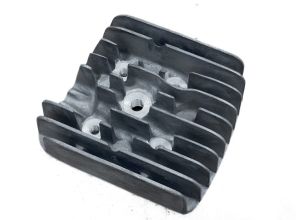 Lambretta Cylinder head, 125-250, square head, without cowlings, centre plug, Race-Tour MB