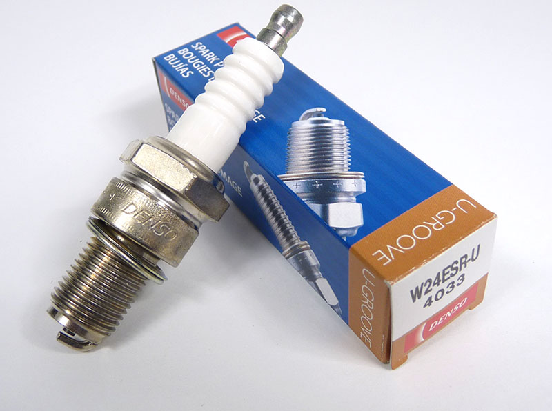 Universal Spark plug W24ESR-U, running in, resistor type for SIP speedos, Nipon Denso